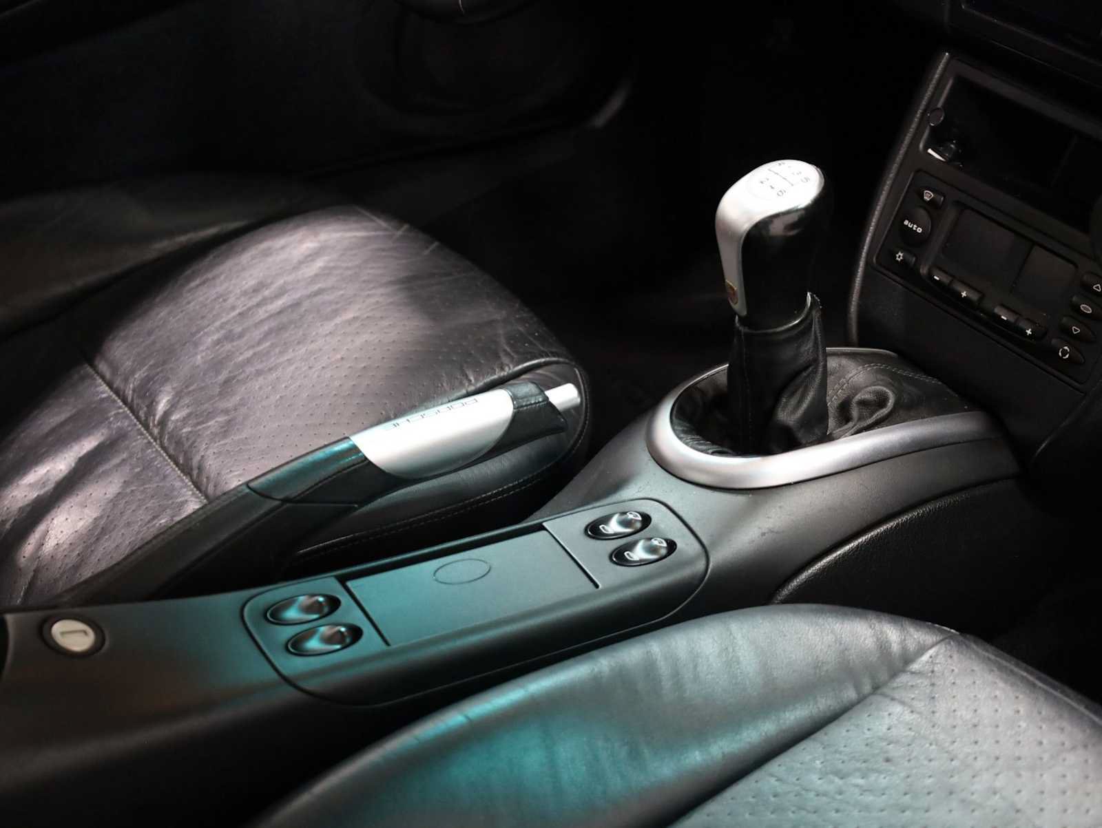 Used 2003 Porsche 911 Carrera RWD image 20
