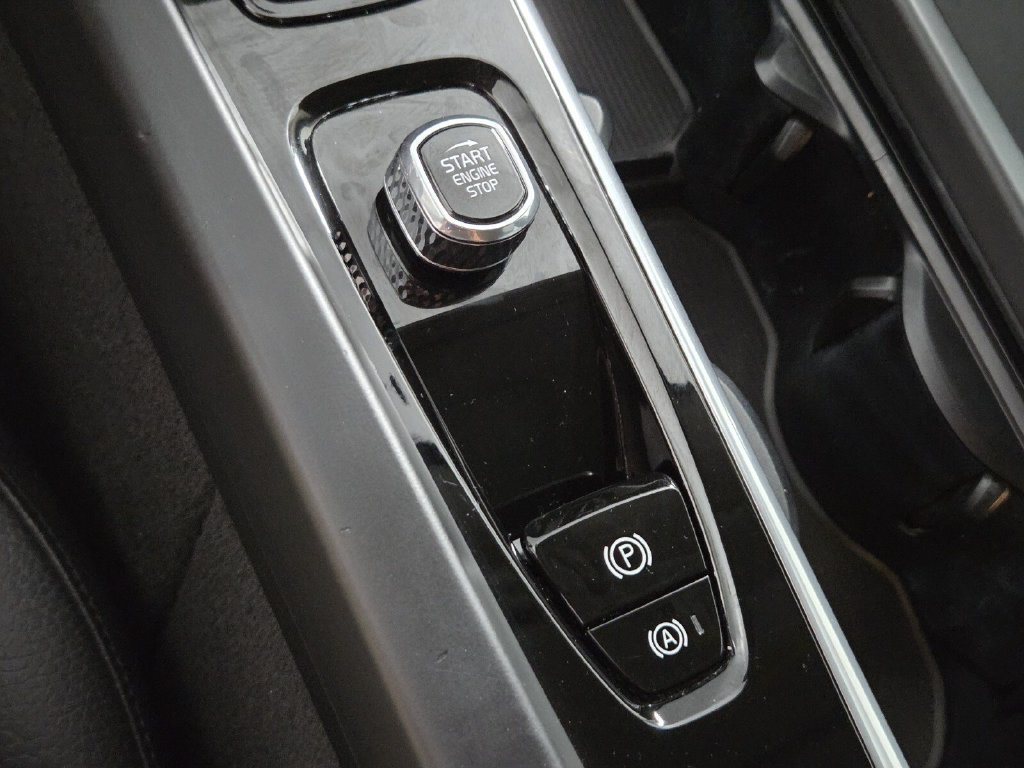 Used 2023 Volvo XC60 B5 Plus w/ Protection Package Premier FWD image 27