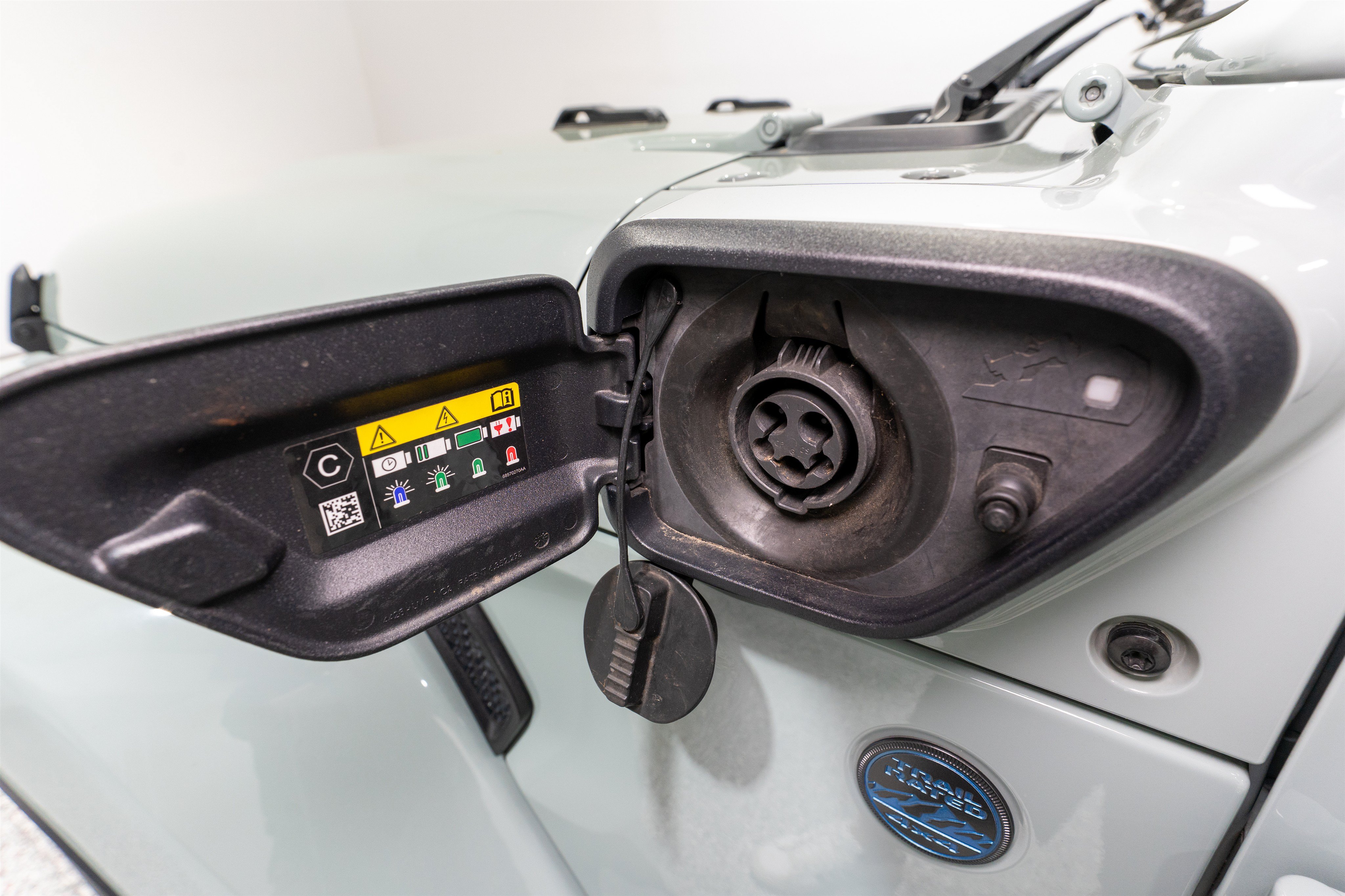 Used 2024 Jeep Wrangler Unlimited w/ Convenience Group AWD/4WD image 34