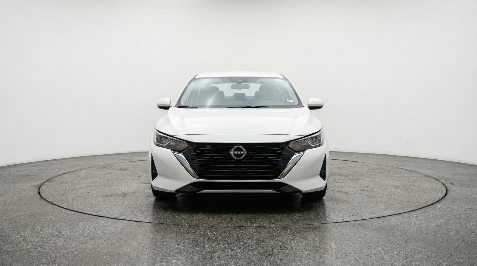 Used 2025 Nissan Sentra SV image 2