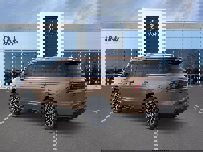 New 2025 Lincoln Navigator Black Label image 4