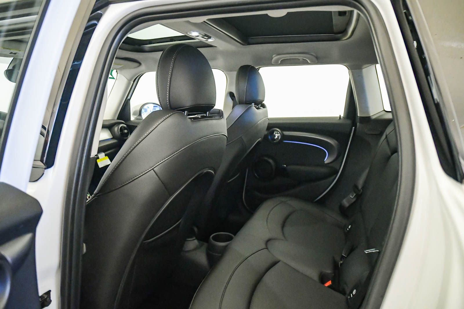Certified 2024 MINI Cooper S FWD image 19