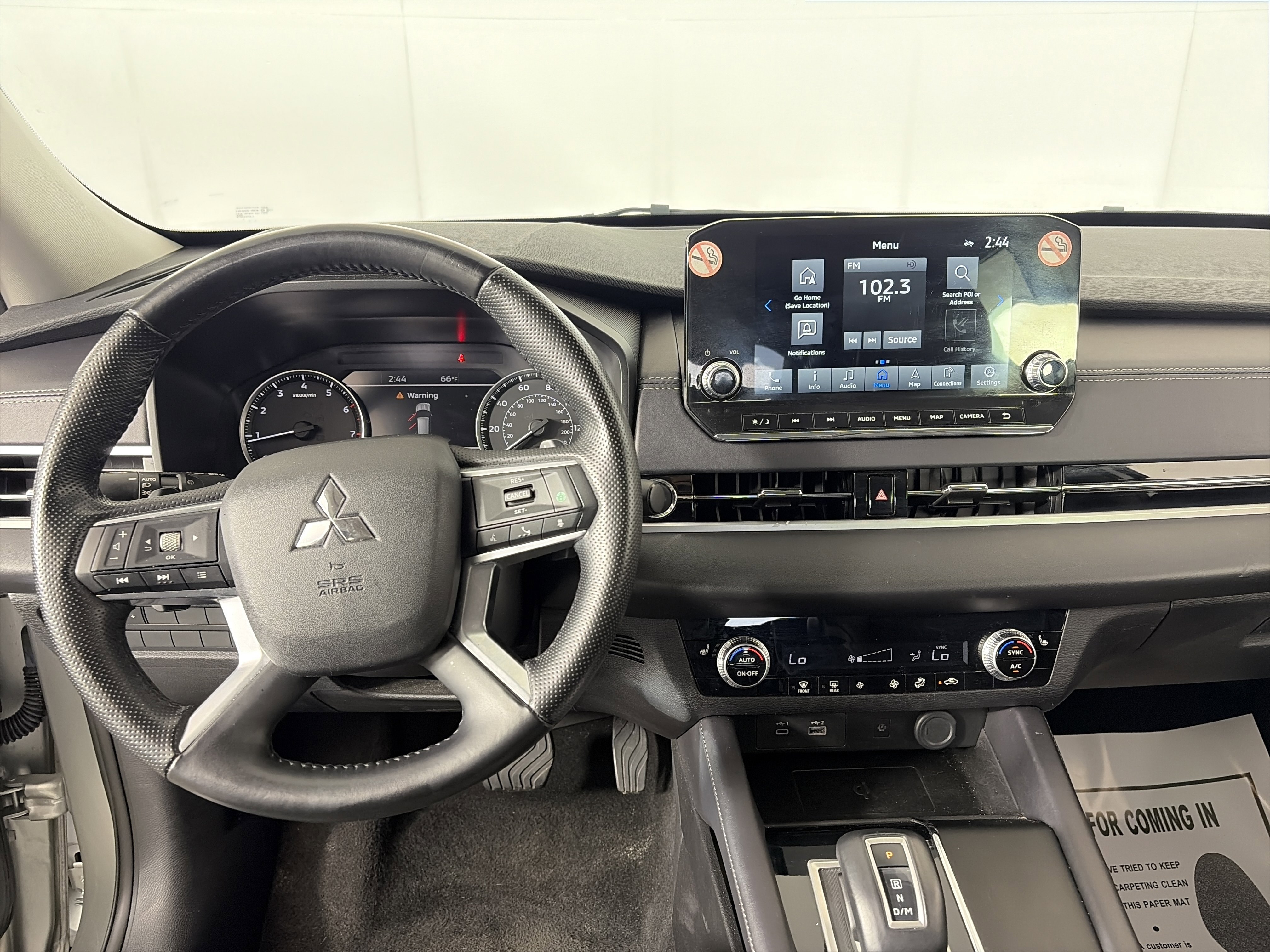 Used 2024 Mitsubishi Outlander SE FWD image 3