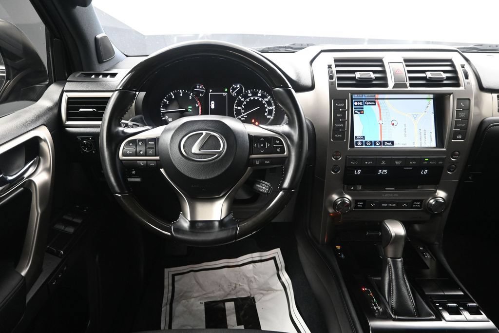 Used 2021 Lexus GX 460 Premium w/ Premium Package AWD/4WD image 34