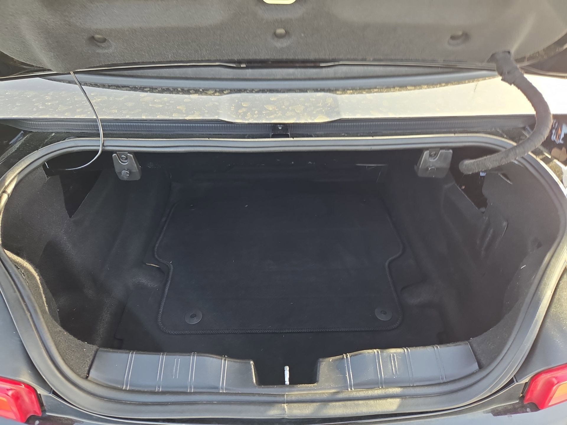 Used 2018 Chevrolet Camaro LT w/ RS Package image 26