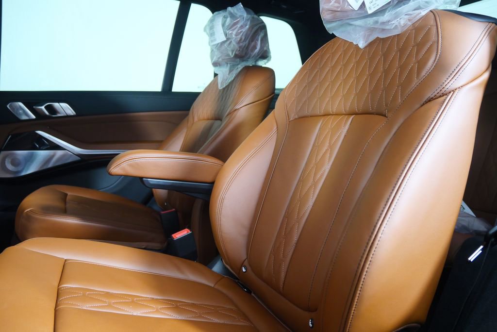 New 2026 BMW ALPINA XB7 image 17