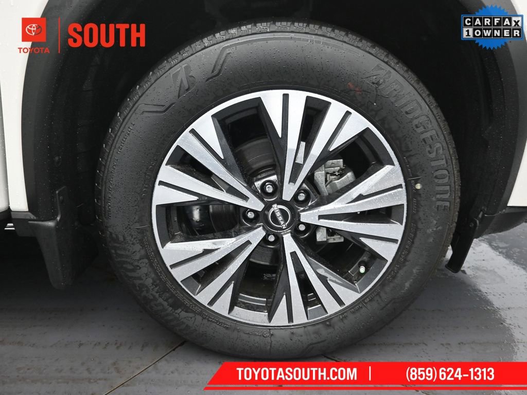 Used 2023 Nissan Rogue SV image 29