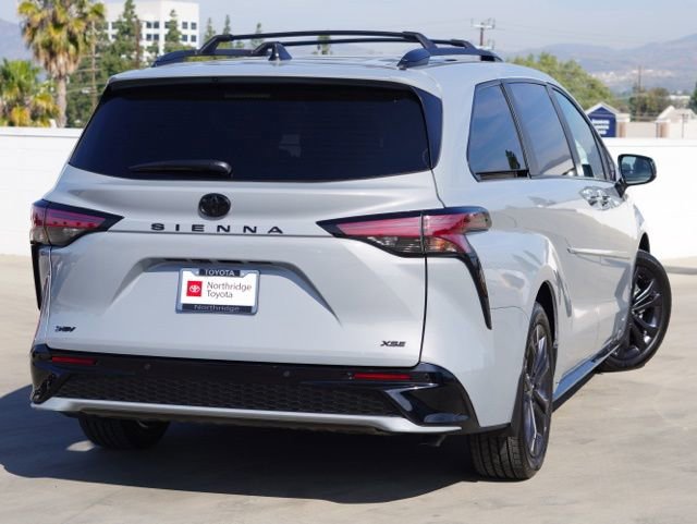 Certified 2026 Toyota Sienna XSE image 6