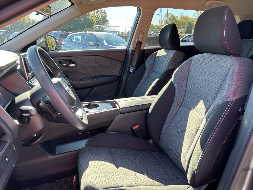 Certified 2021 Nissan Rogue SV FWD image 21