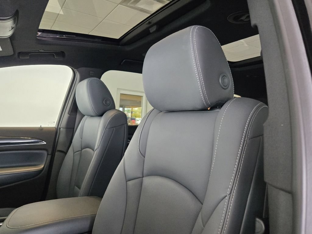 Certified 2023 Buick Enclave Essence w/ Experience Buick Package AWD/4WD image 27