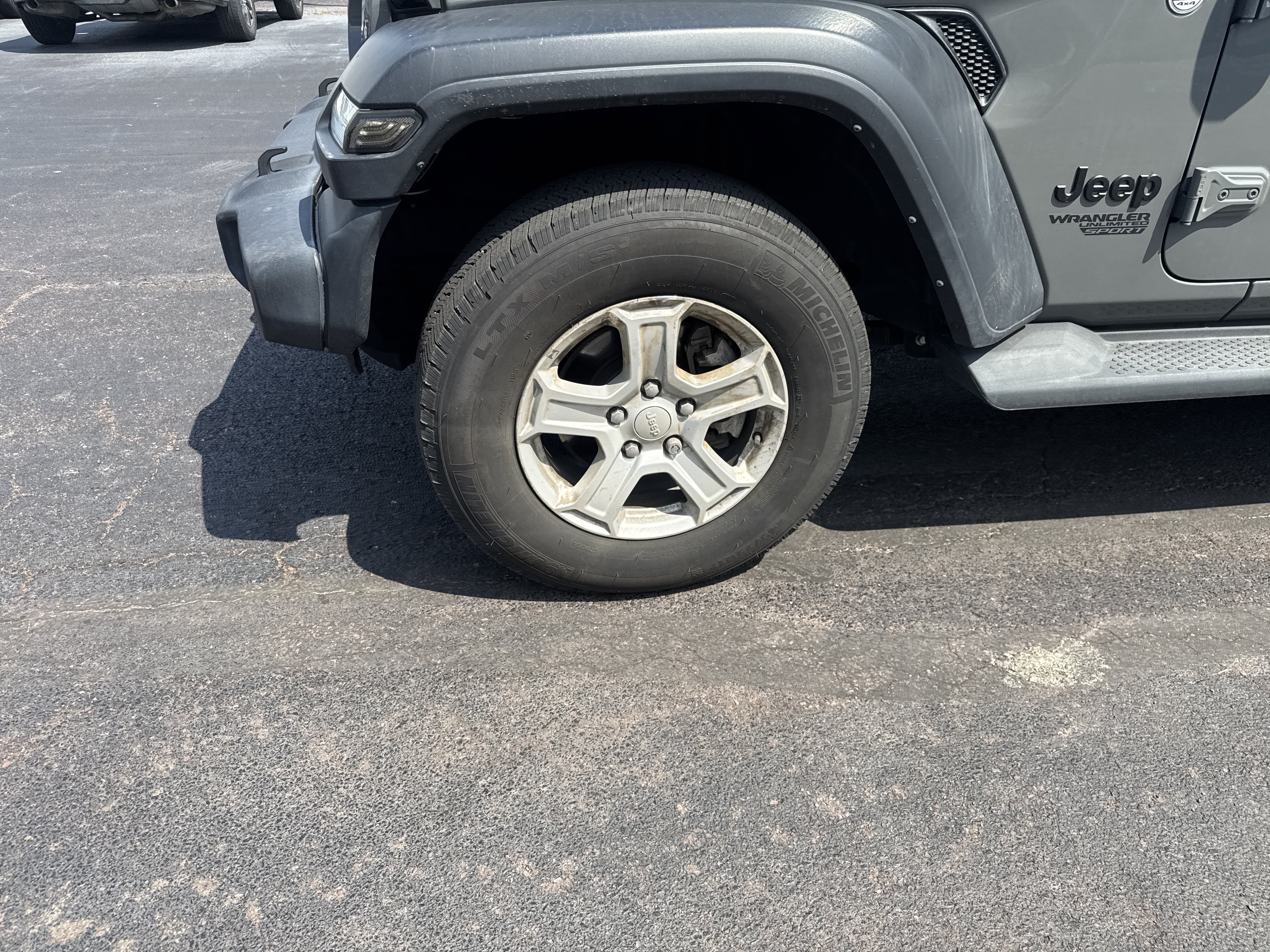 Used 2021 Jeep Wrangler Unlimited Sport w/ Sun And Sound Package AWD/4WD image 11
