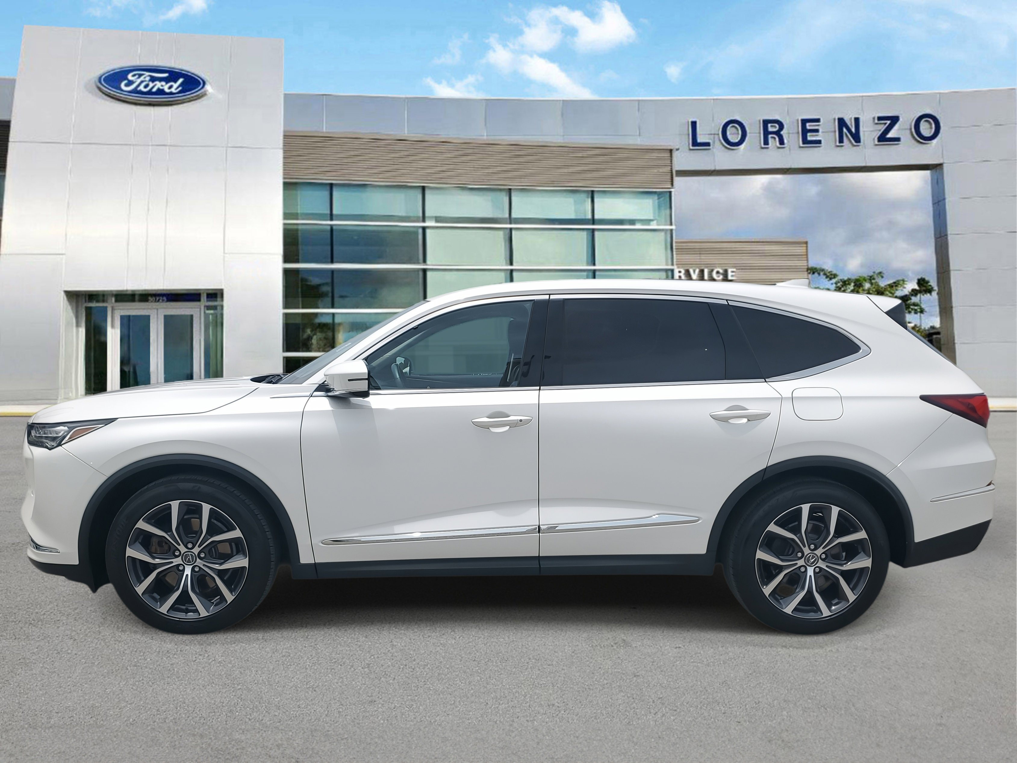 Used 2023 Acura MDX FWD w/ Technology Package image 8