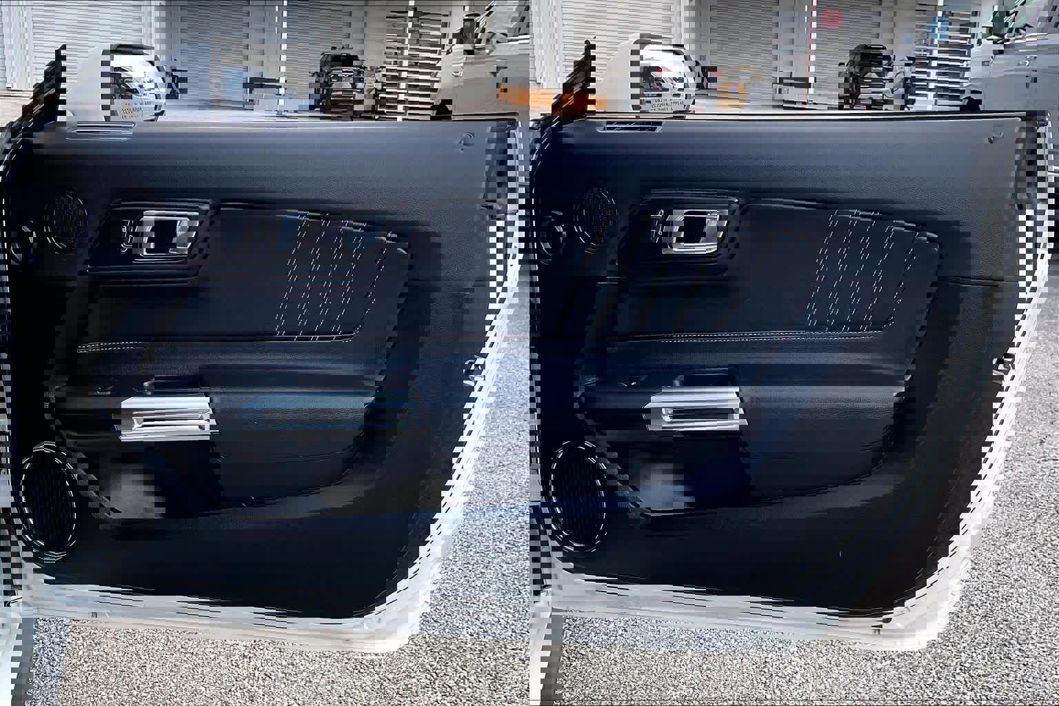 Used 2022 Ford Mustang Premium image 18