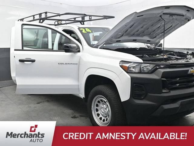 Used 2024 Chevrolet Colorado W/T w/ Safety Package RWD image 37