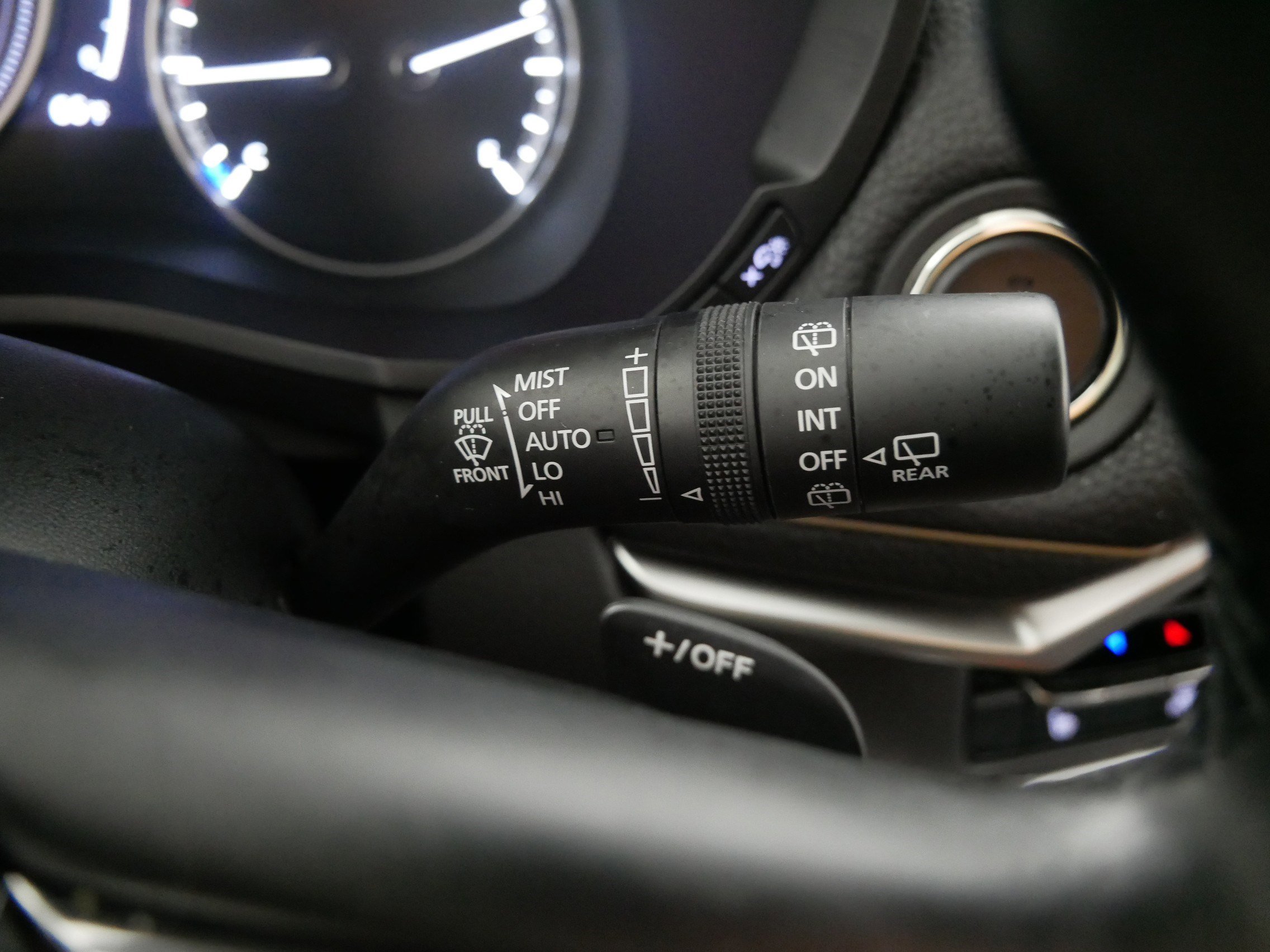 Certified 2025 MAZDA CX-90 3.3 Turbo w/ Preferred Package image 29