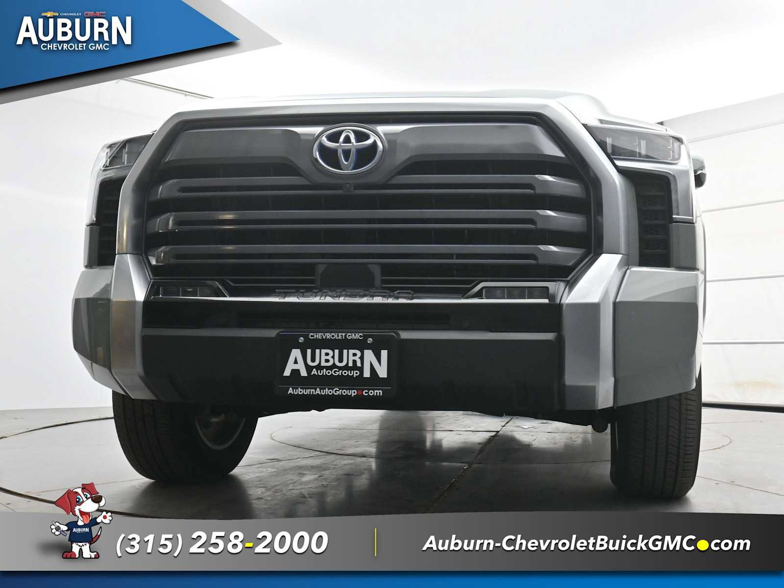 Used 2024 Toyota Tundra Limited AWD/4WD image 19