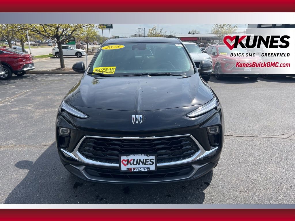 Used 2025 Buick Encore GX Preferred AWD/4WD image 13