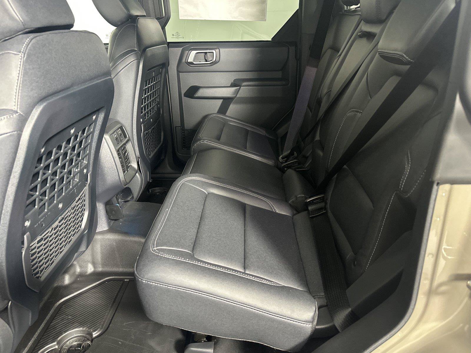 New 2026 Ford Bronco Big Bend w/ Black Diamond Package AWD/4WD image 24