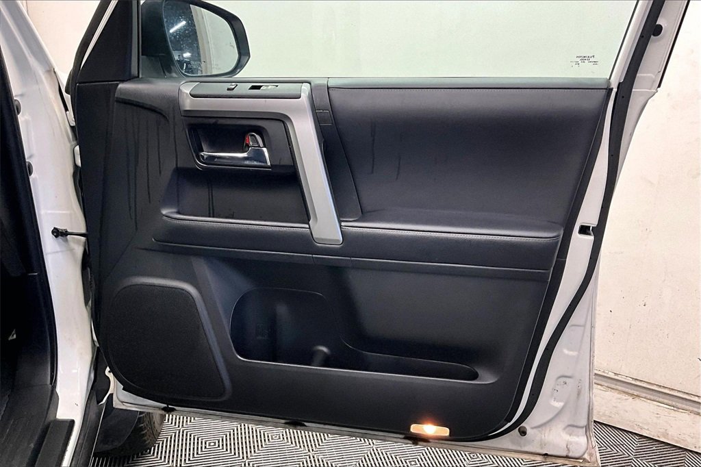 Used 2022 Toyota 4Runner SR5 Premium image 26
