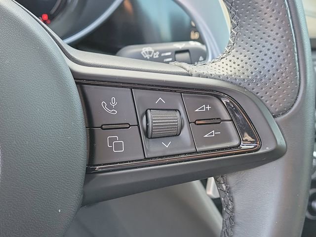 Used 2024 Alfa Romeo Giulia Sprint image 28