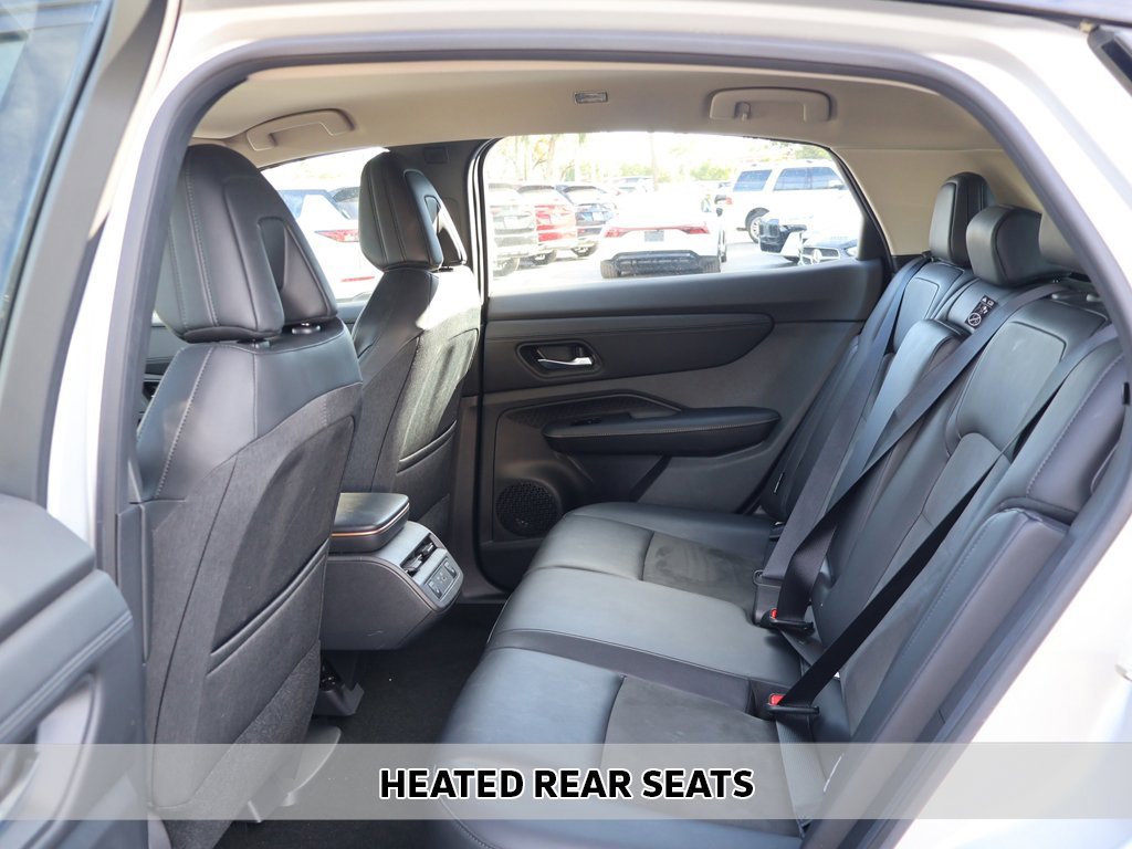 Used 2023 Nissan Ariya AWD image 8