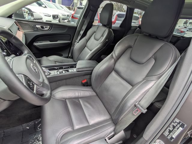 Certified 2023 Volvo XC60 T8 Ultimate AWD/4WD image 13