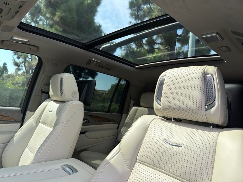 Certified 2024 Cadillac Escalade ESV Sport Platinum w/ LPO, ONYX Package AWD/4WD image 12