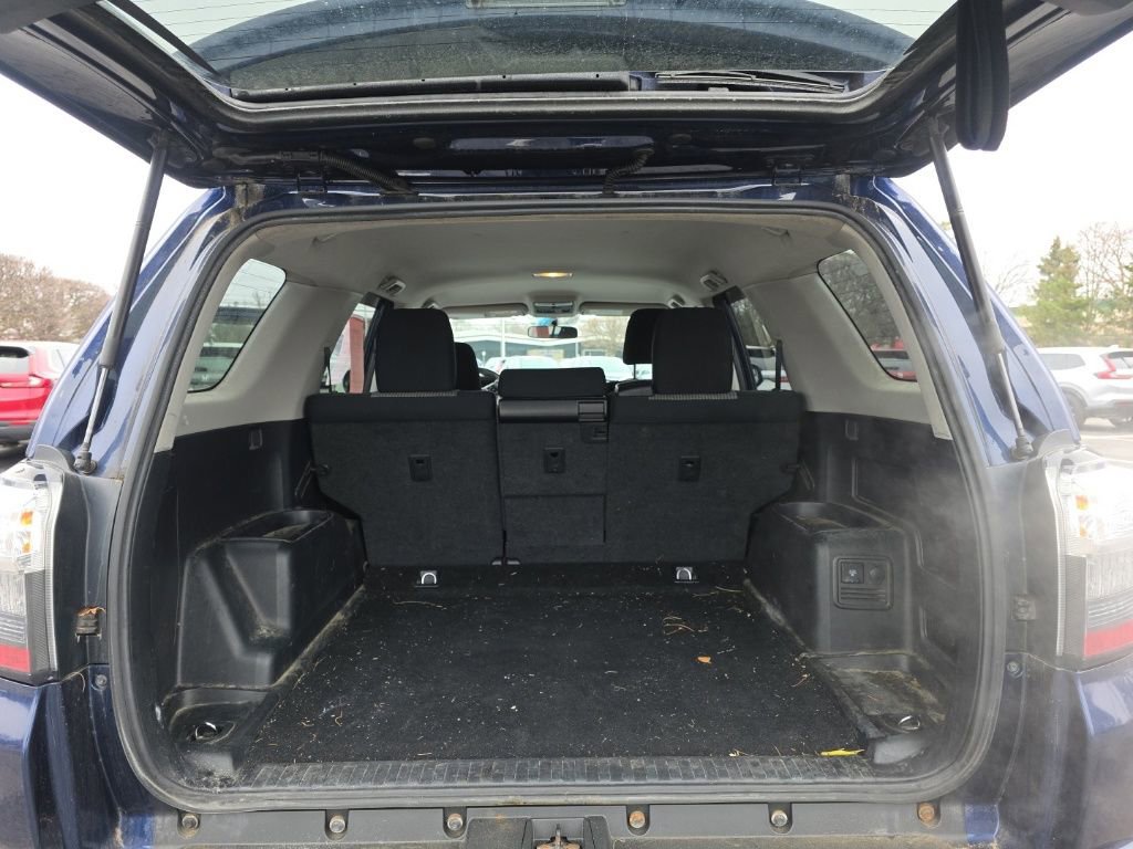 Used 2016 Toyota 4Runner SR5 image 24