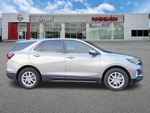Used 2024 Chevrolet Equinox LT FWD image 3