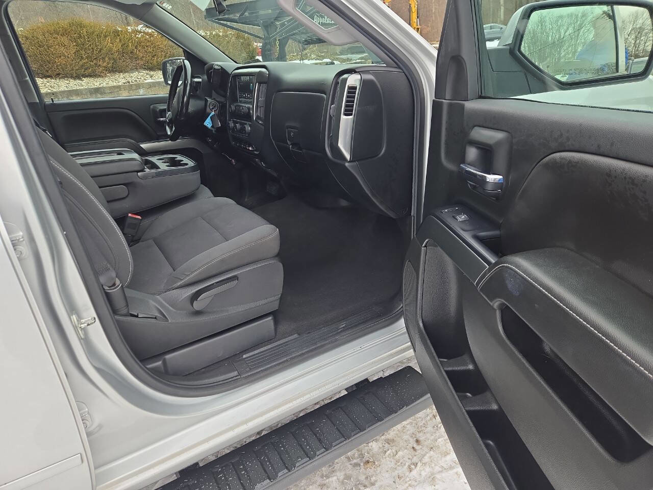 Used 2018 Chevrolet Silverado 1500 LT w/ All Star Edition AWD/4WD image 40
