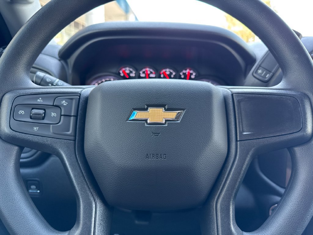 New 2026 Chevrolet Silverado 1500 Custom w/ LPO, Dark Essentials Package RWD image 21