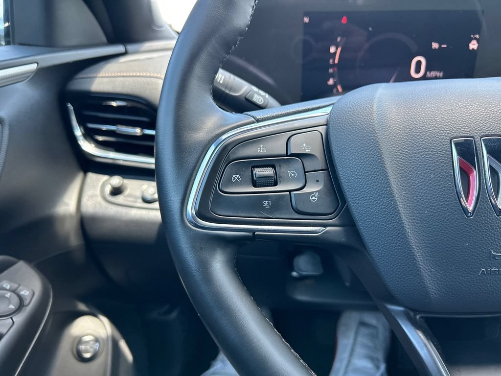 Certified 2025 Buick Envista Avenir FWD image 22