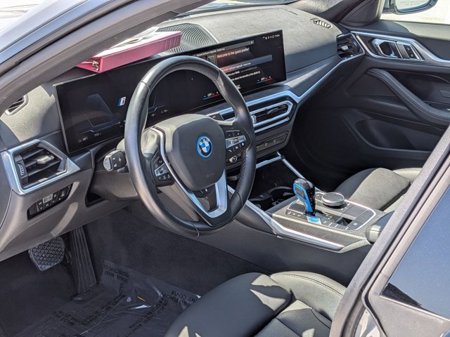 Used 2023 BMW i4 eDrive35 image 9