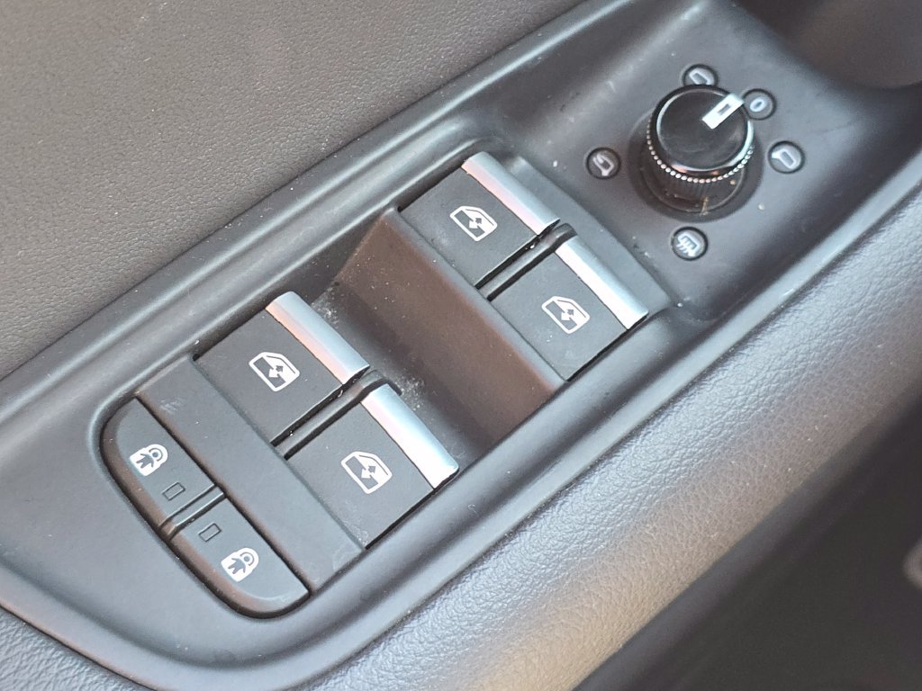 Used 2021 Audi Q8 Premium Plus AWD/4WD image 27