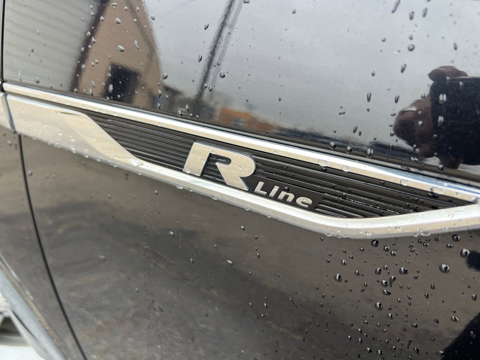 Used 2019 Volkswagen Atlas SEL R-Line image 37