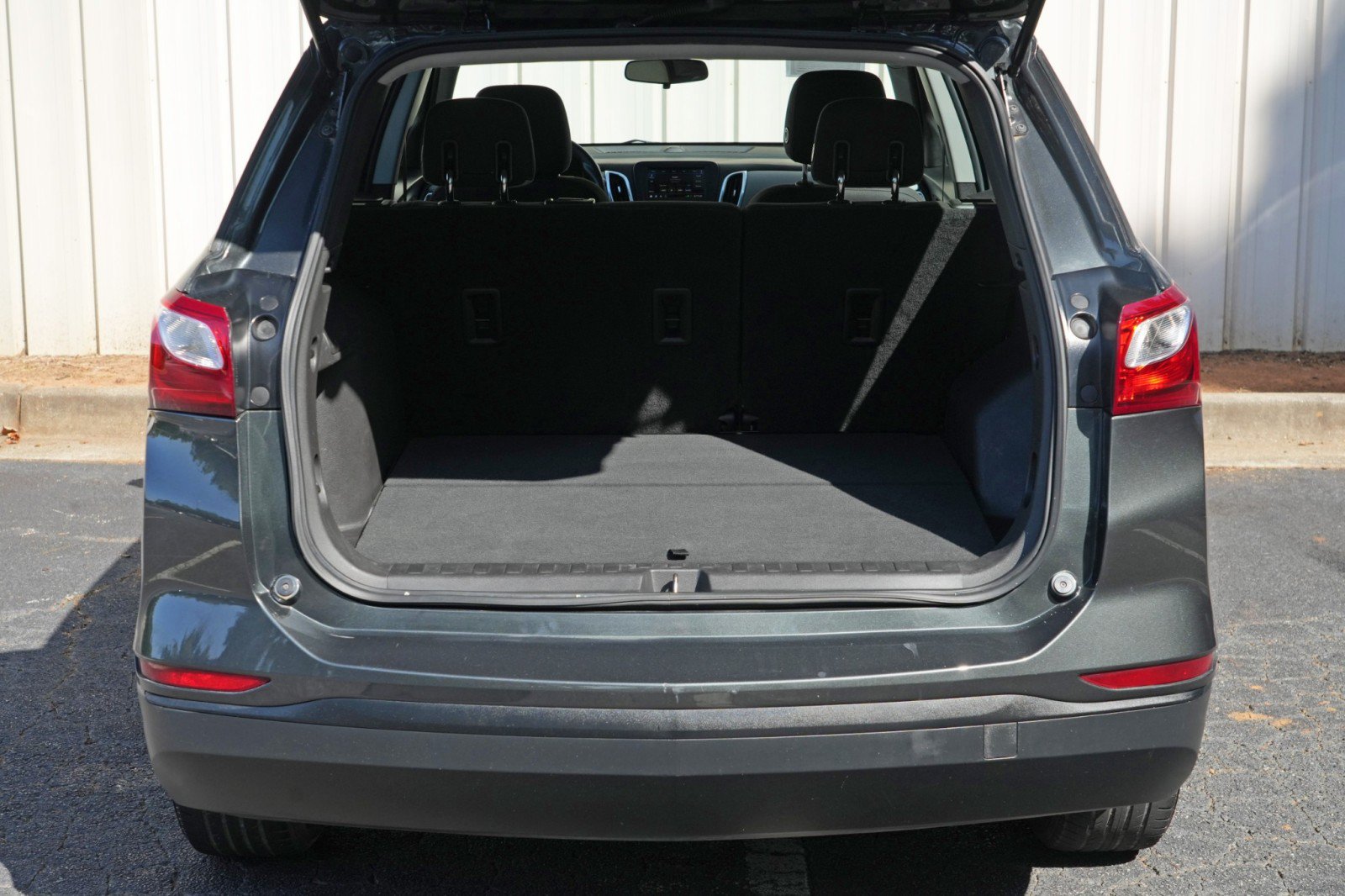 Used 2020 Chevrolet Equinox LS FWD image 8