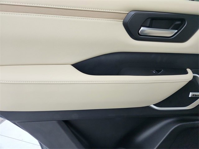 New 2026 Nissan Armada Platinum Reserve image 37