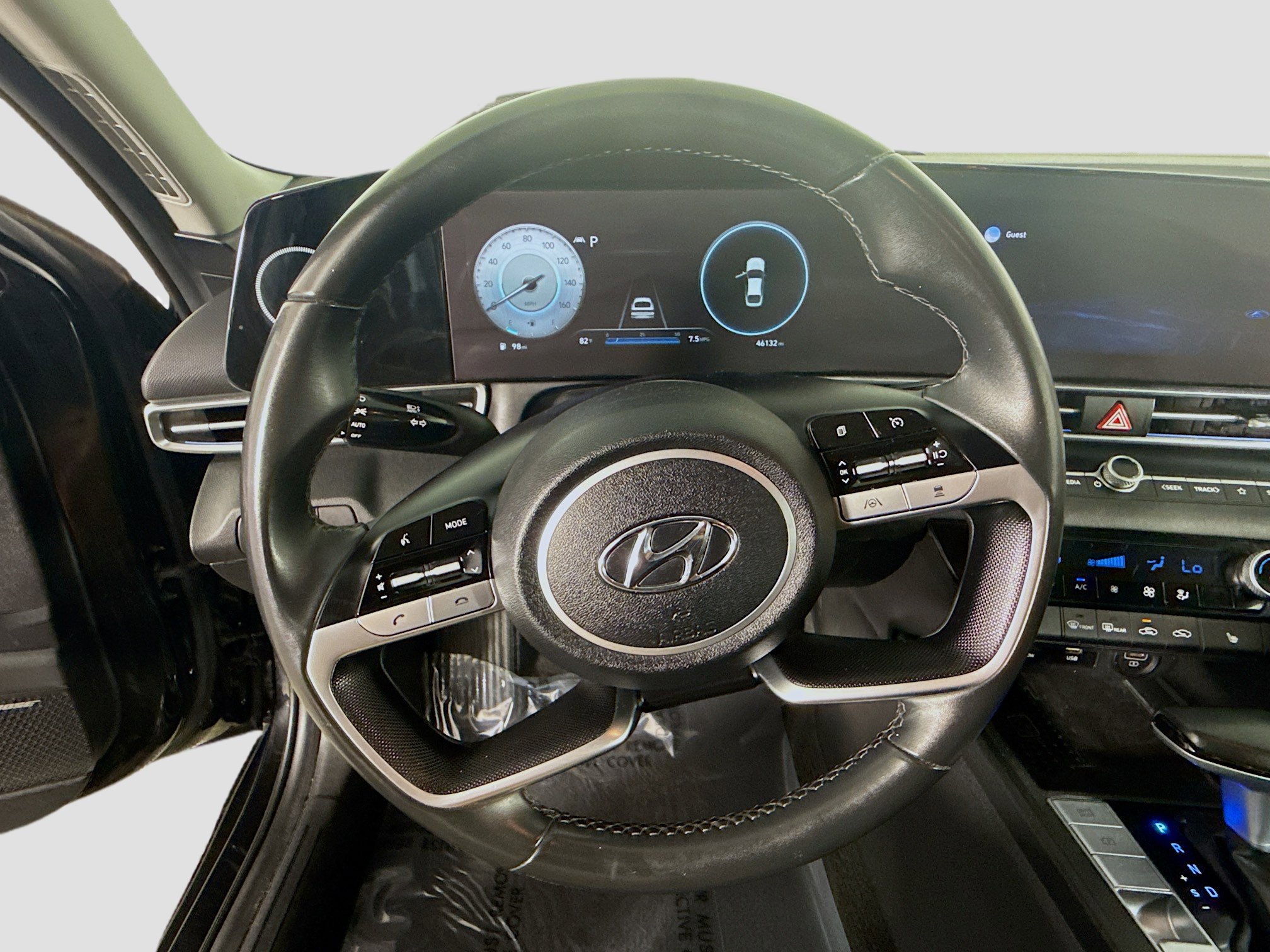 Used 2021 Hyundai Elantra Limited image 13