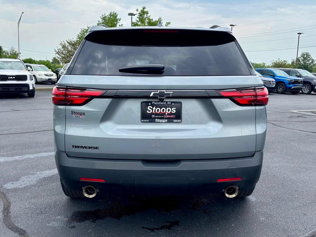 Used 2023 Chevrolet Traverse LS w/ Midnight/Sport Edition FWD image 6