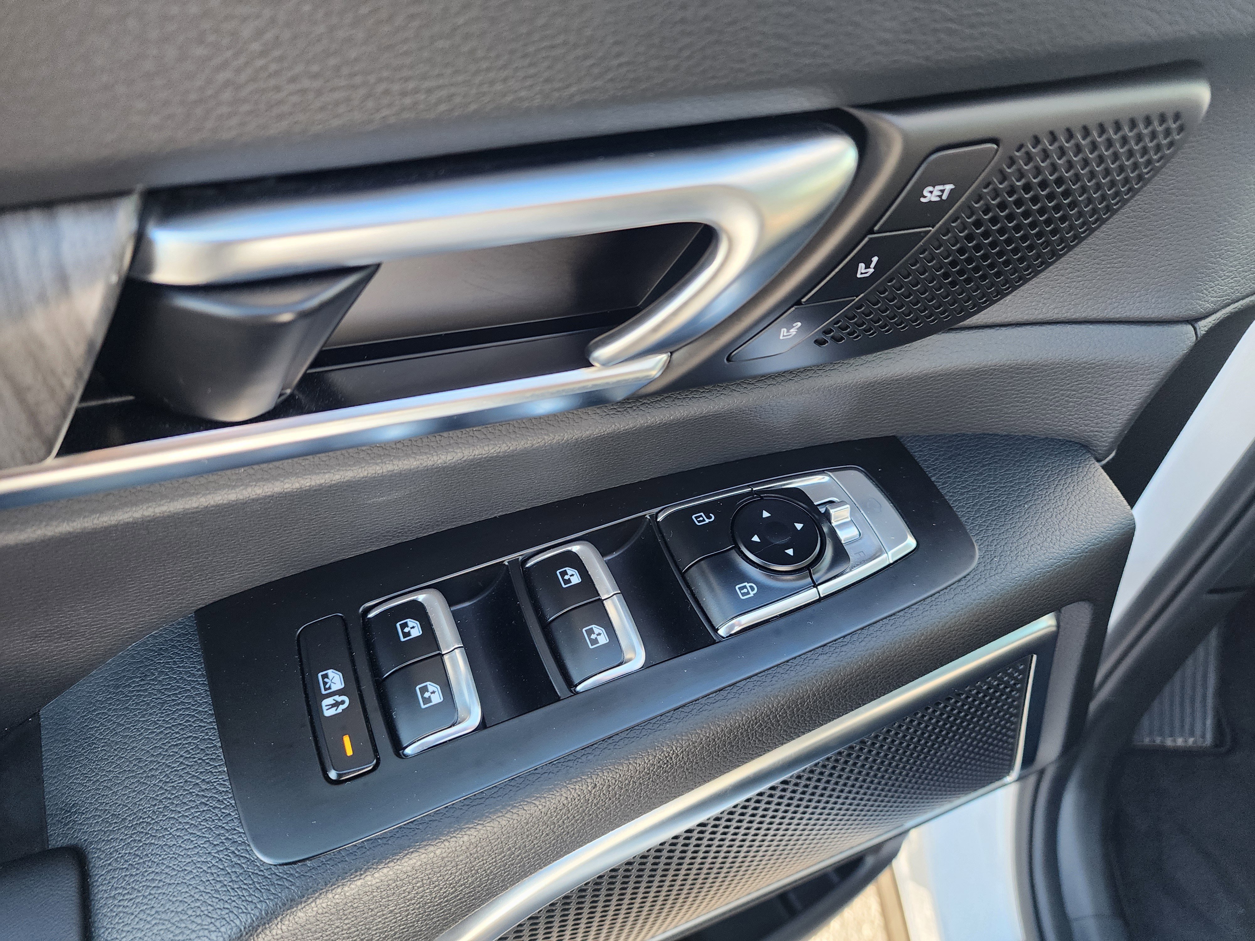 Used 2024 Kia Telluride SX image 23