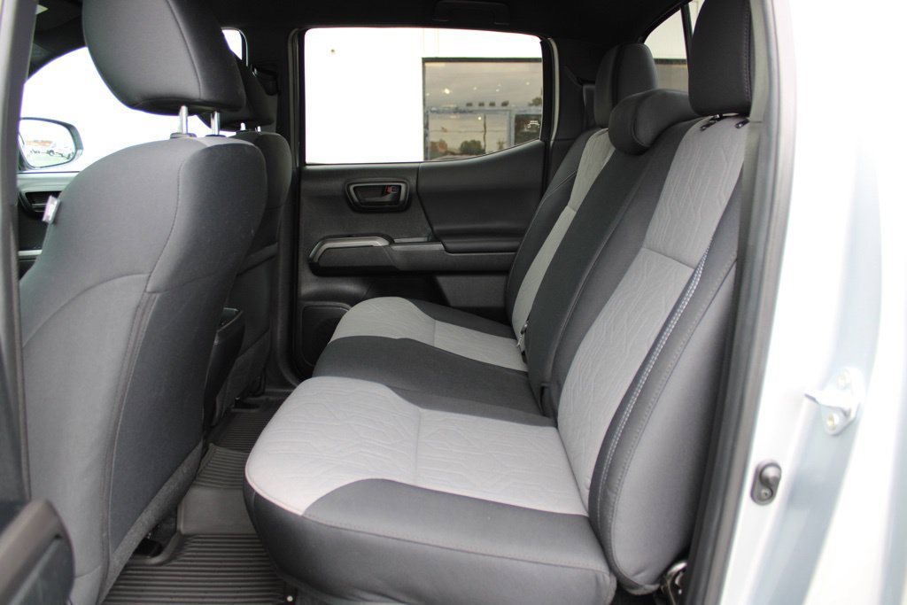 Used 2023 Toyota Tacoma TRD Off-Road AWD/4WD image 10