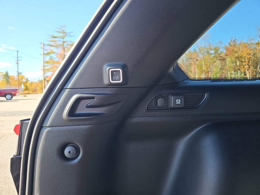 New 2025 Jeep Grand Cherokee Altitude image 25