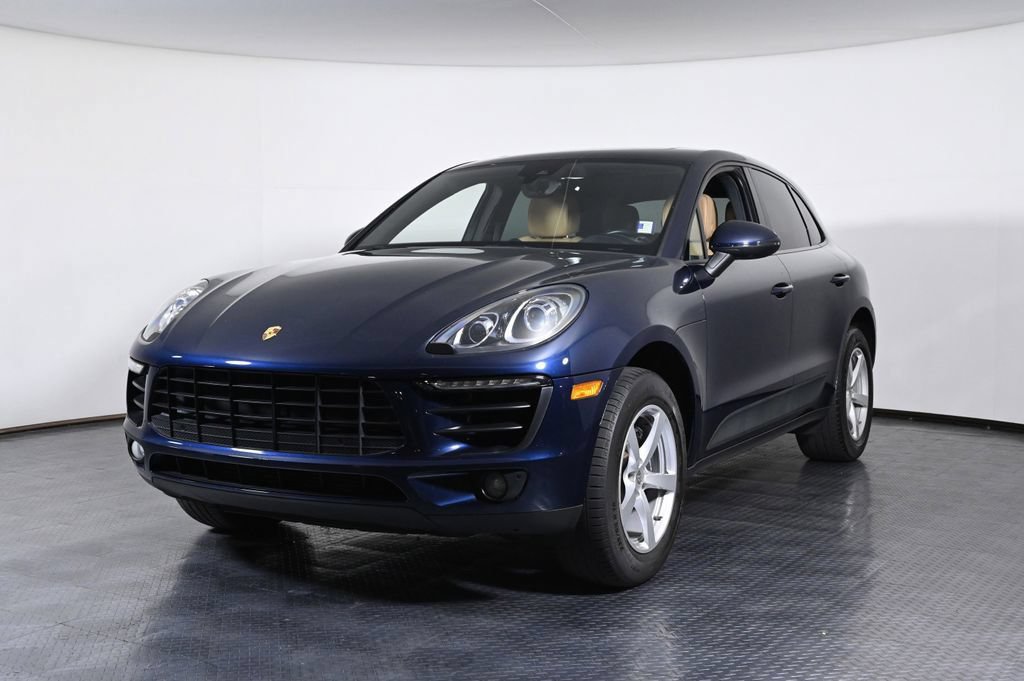 Certified 2018 Porsche Macan AWD/4WD image 1