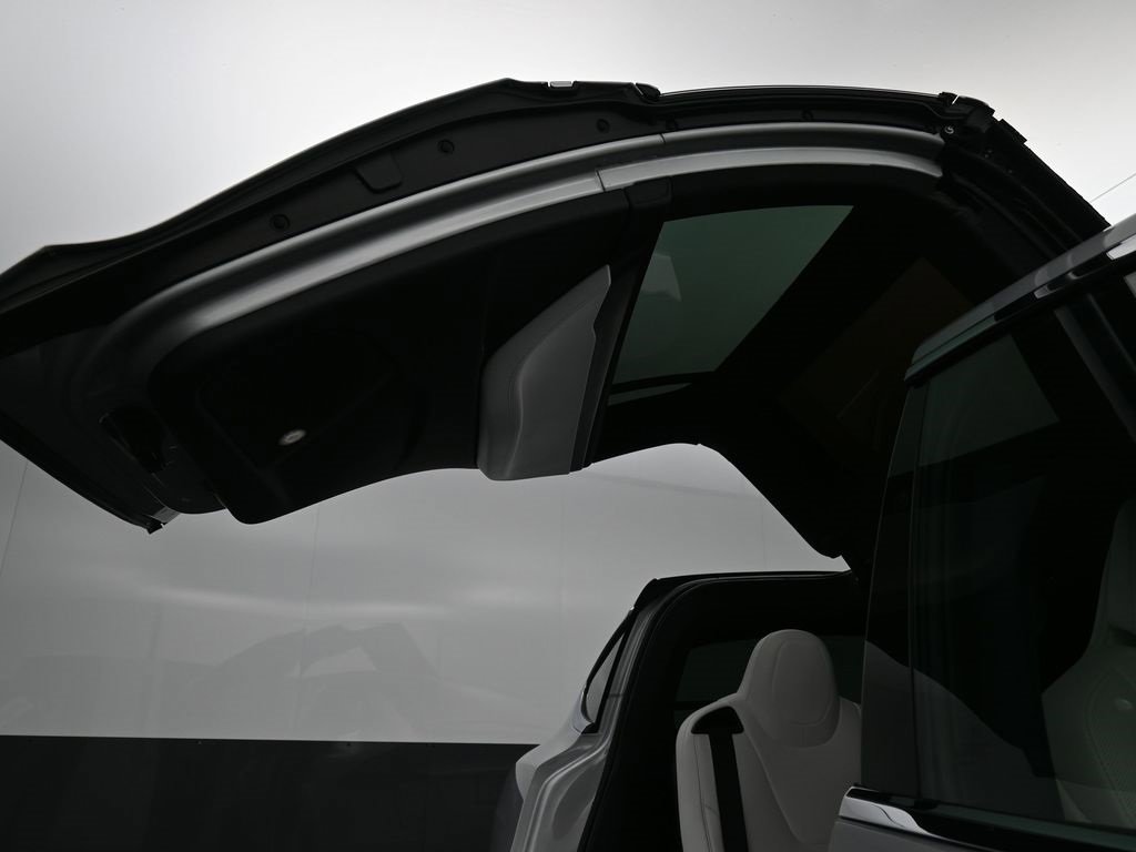 Used 2018 Tesla Model X P100D image 20