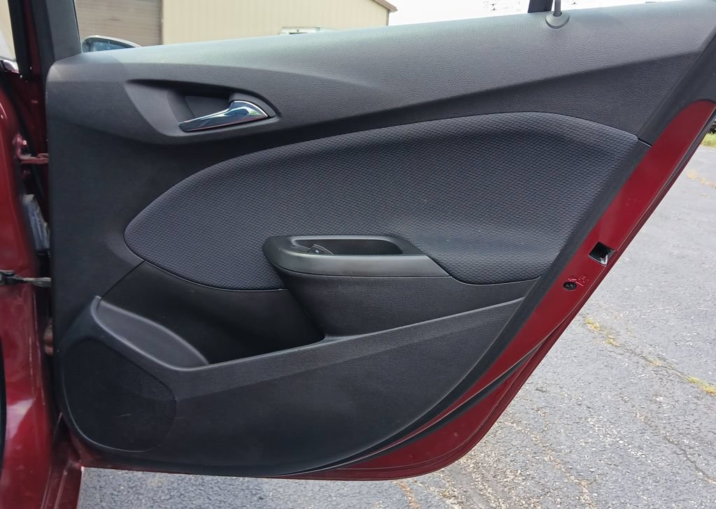 Certified 2018 Chevrolet Cruze LT w/ Sun And Sound Package FWD image 19