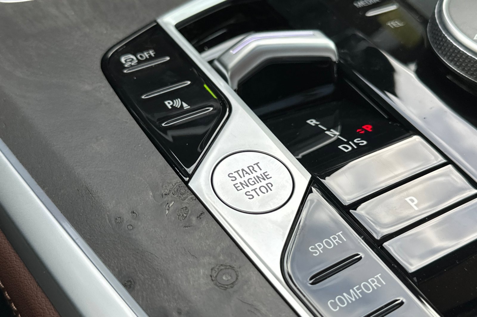 New 2026 BMW X5 M60i w/ Climate Comfort Package image 20