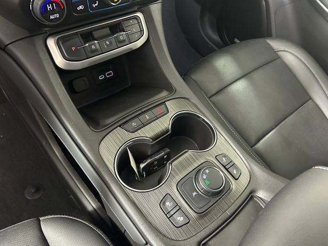Used 2023 GMC Acadia SLT image 21