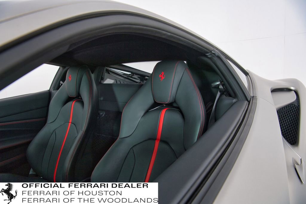 Used 2022 Ferrari F8 Tributo image 36