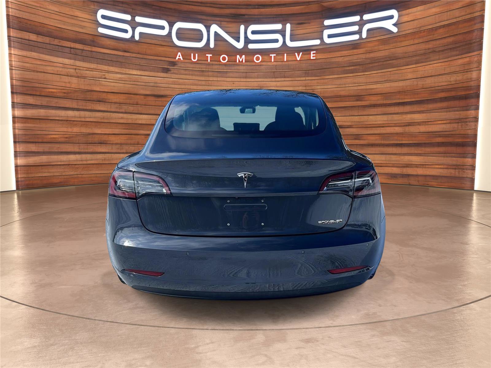 Used 2018 Tesla Model 3 Long Range image 4