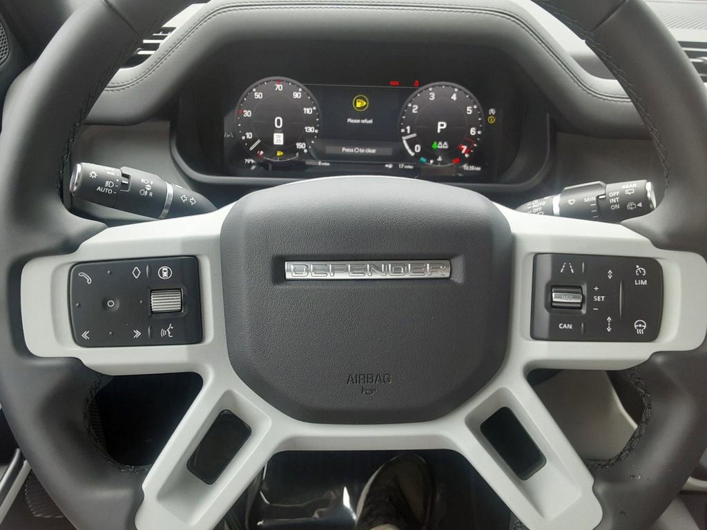 New 2024 Land Rover Defender 110 SE image 16